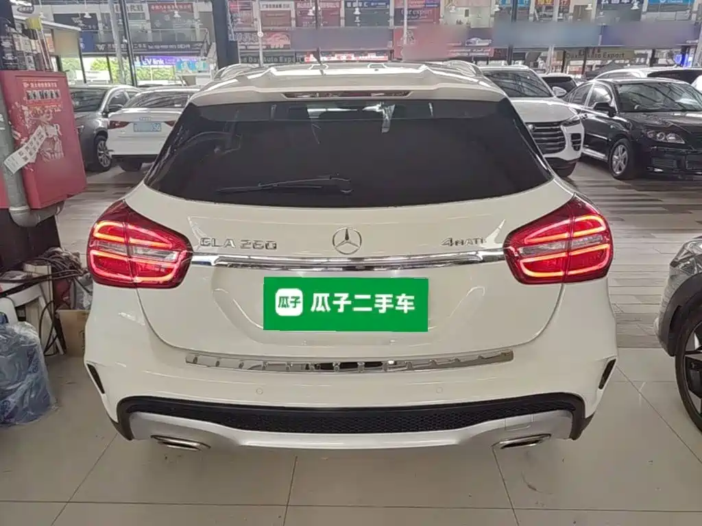 Mercedes-Benz GLA 2014