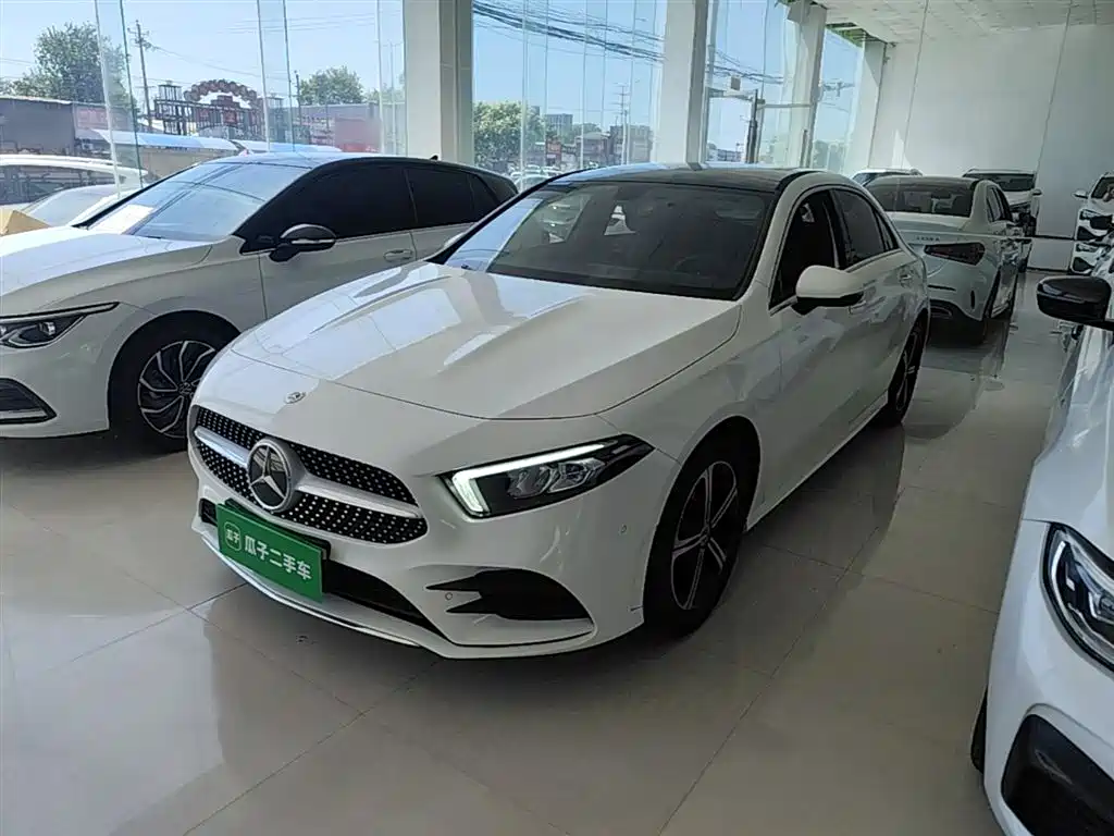 Mercedes-Benz A-Class 2023 — фото 2
