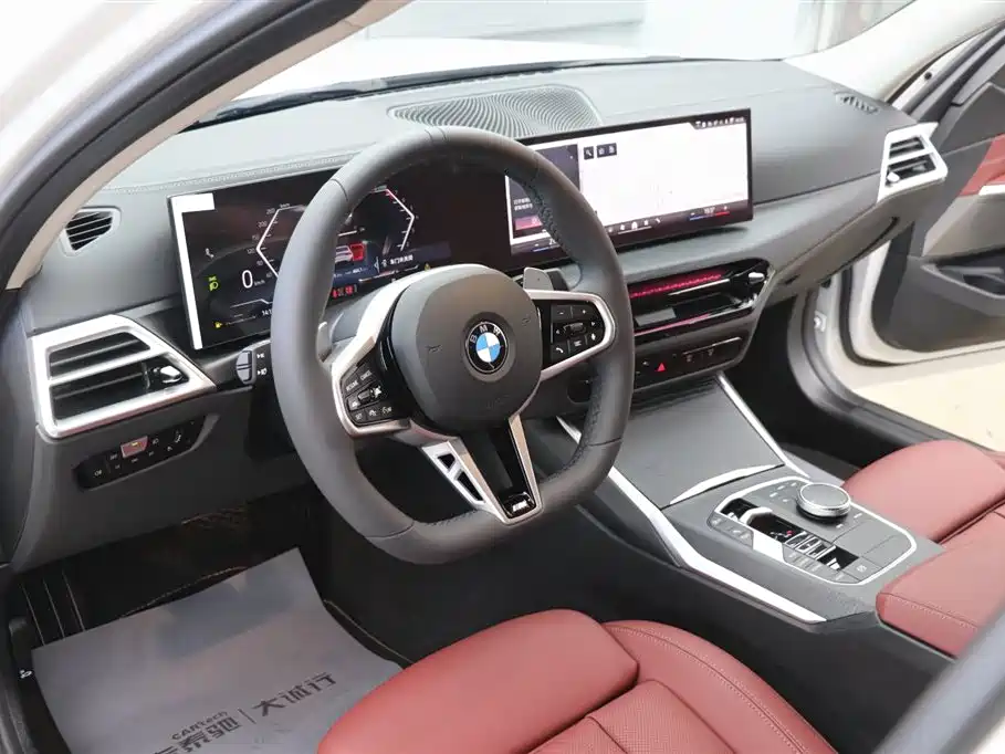 BMW 3 Series 2025 — фото 13