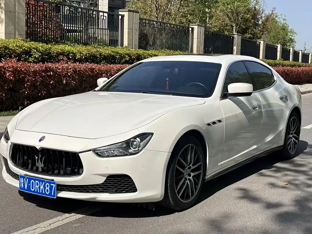 Maserati Ghibli 2015 — фото 1