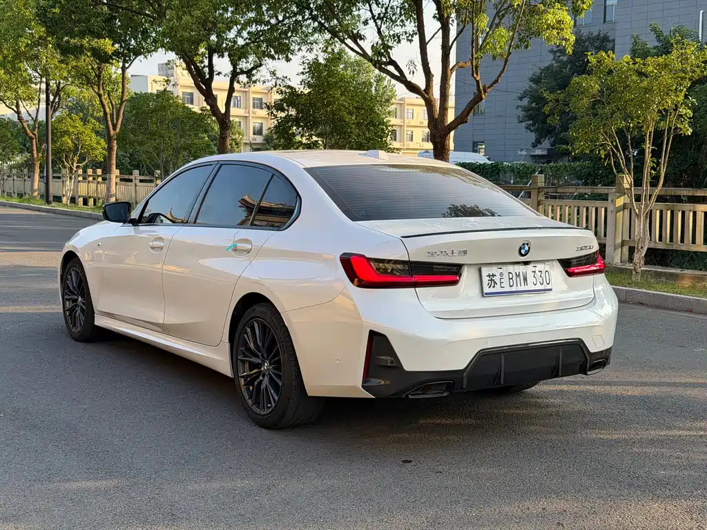 BMW 3 Series 2023
