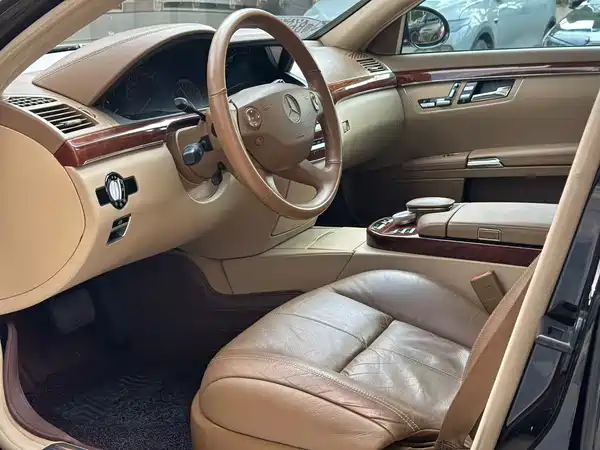 Mercedes-Benz S-Class 2008
