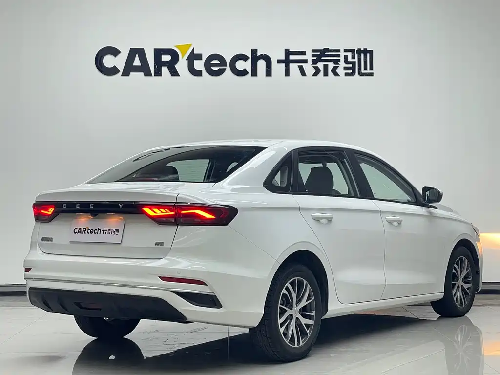 Geely Emgrand 2023 — фото 4