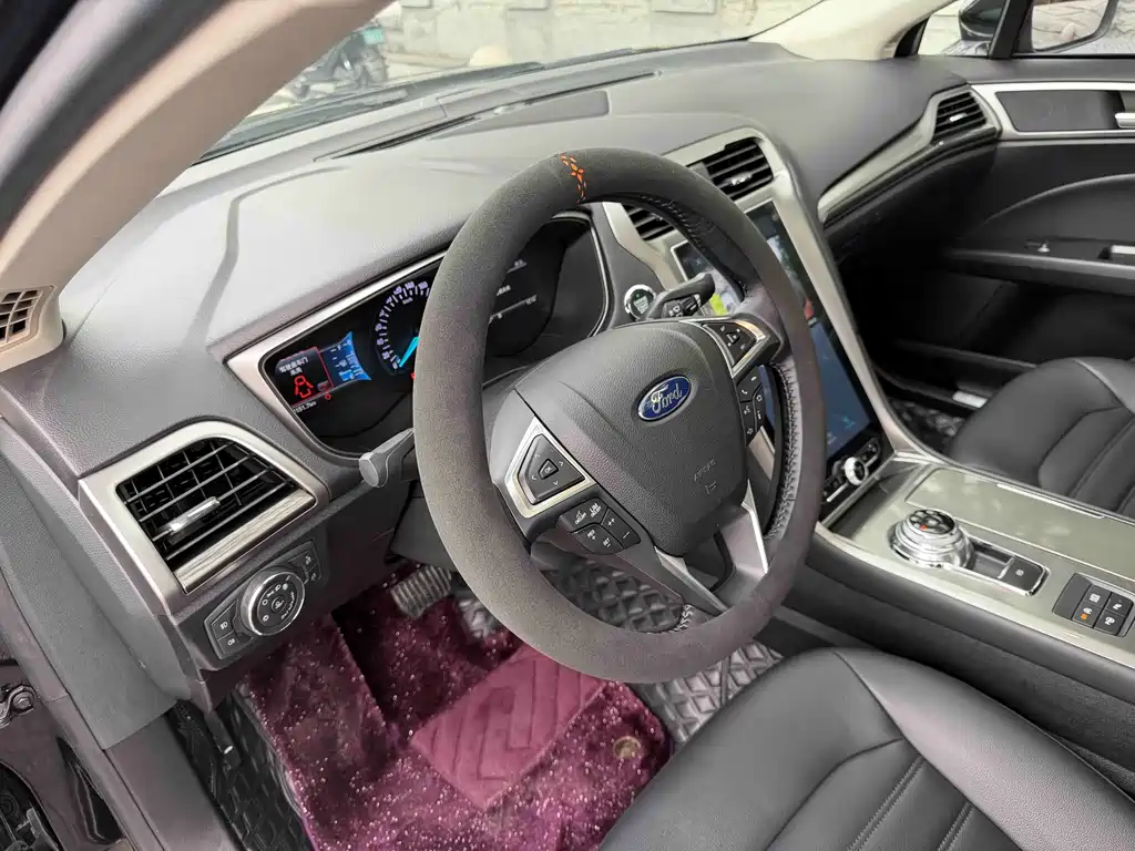 Ford Mondeo 2021 — фото 21