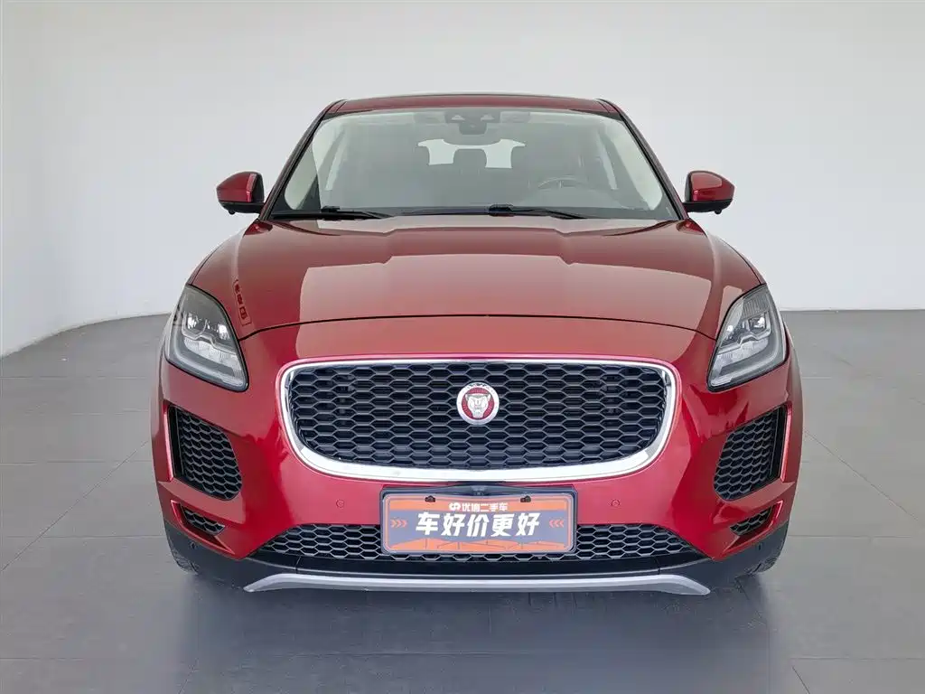 Jaguar E-PACE 2018 — фото 3
