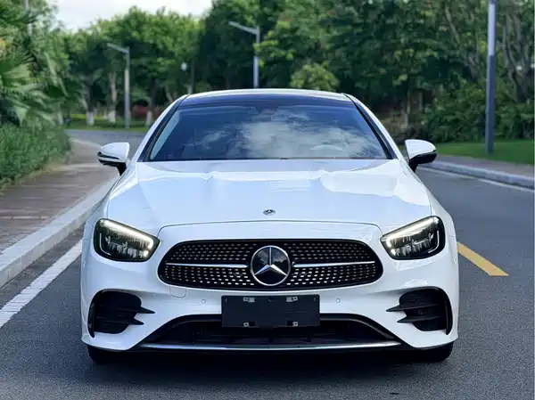 Mercedes-Benz E-Class 2024