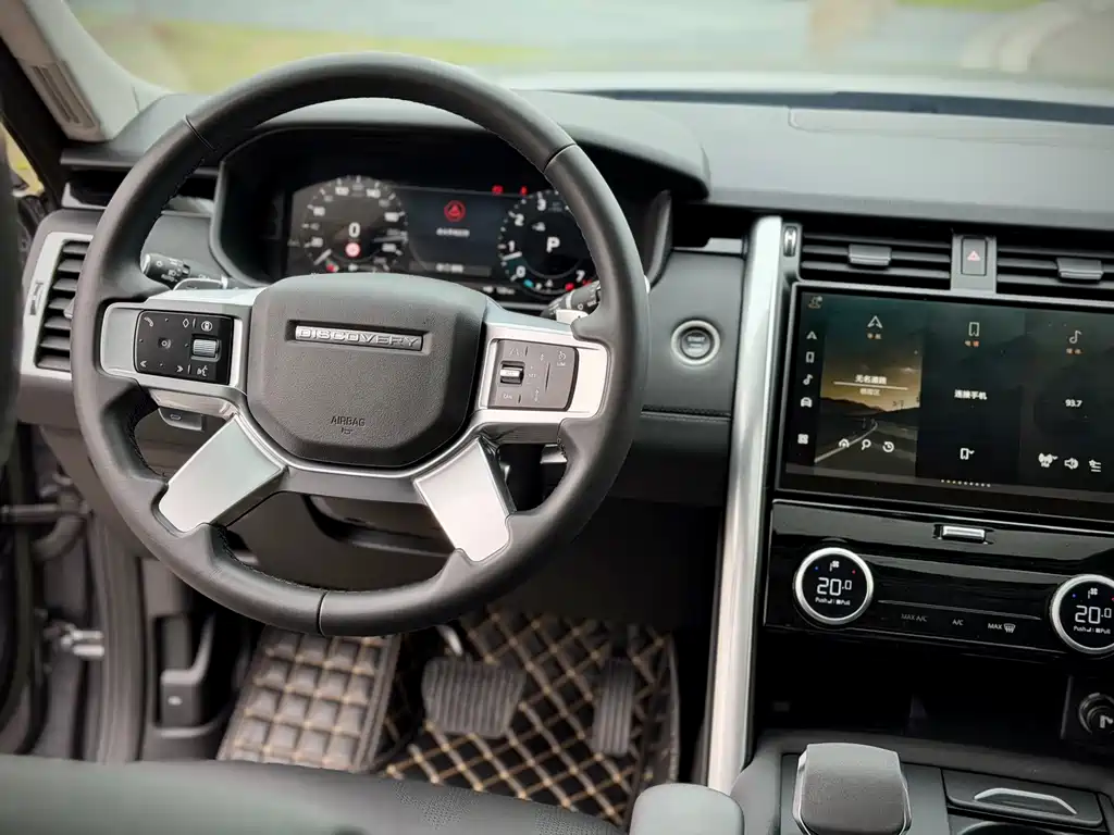 Land Rover Discovery 2024 — фото 15