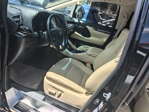 Toyota Vellfire 2021