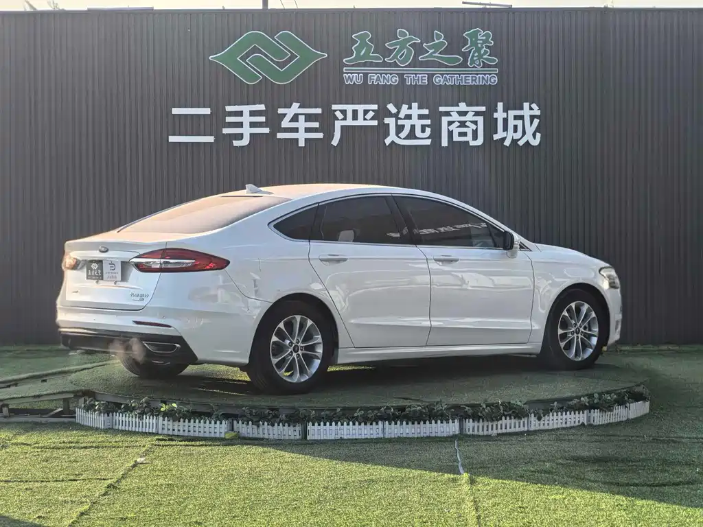 Ford Mondeo 2021 — фото 20