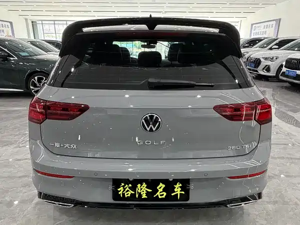 Volkswagen Golf 2023