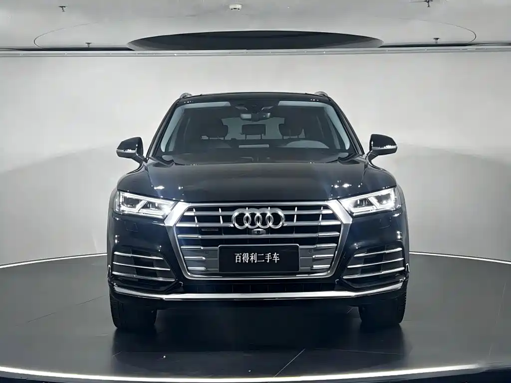 Audi Q5L 2020 — фото 9