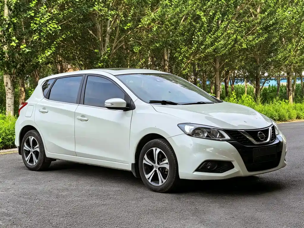 Nissan Tiida 2018 — фото 8