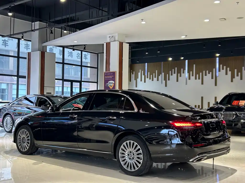 Mercedes-Benz E-Class 2023 — фото 33