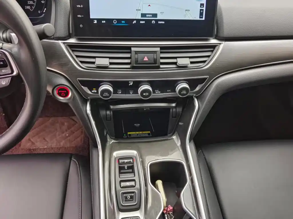 Honda Accord 2022 — фото 11