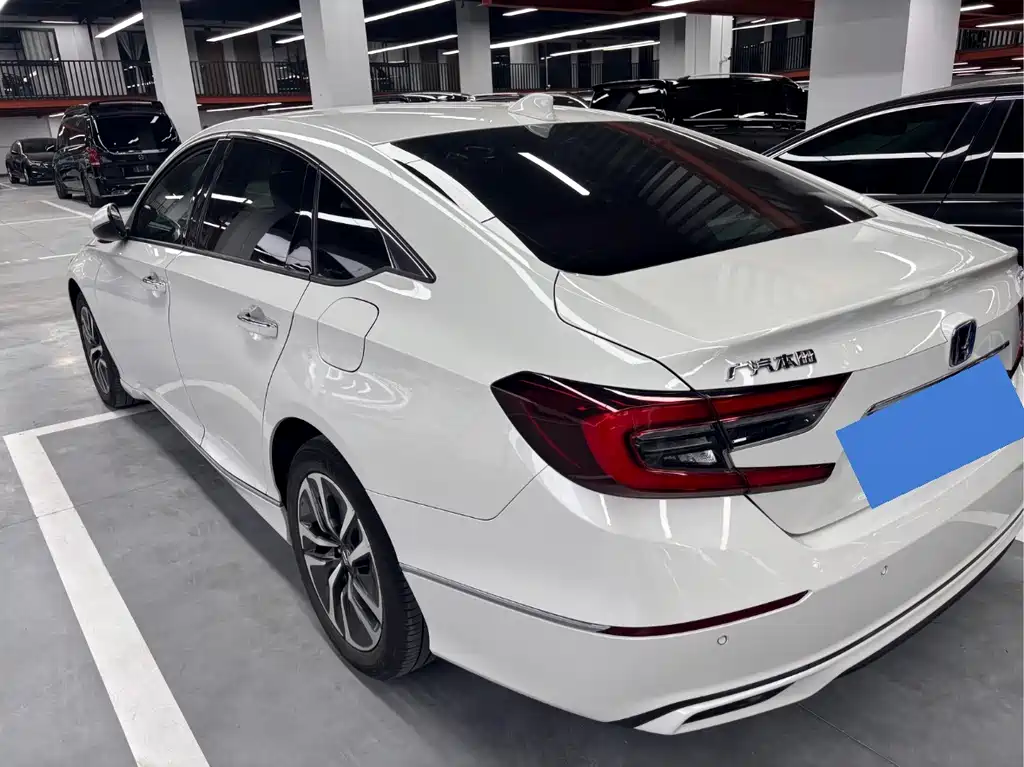 Honda Accord 2023 — фото 10
