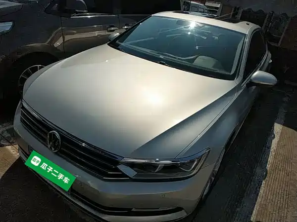 Volkswagen Magotan 2016