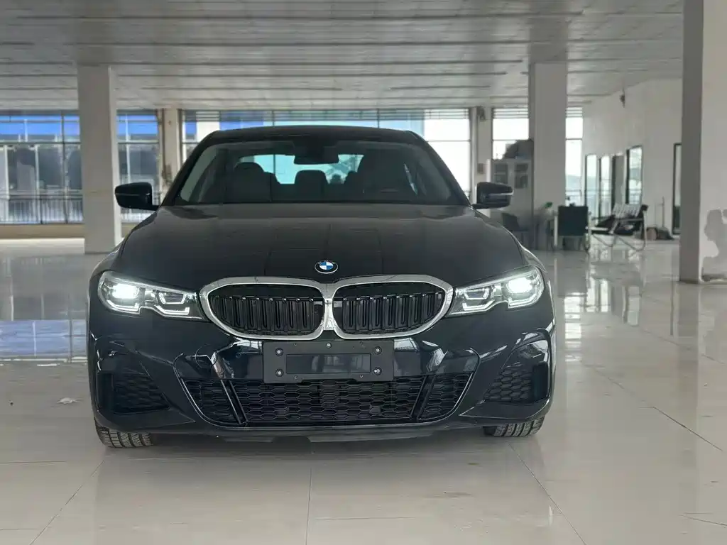 BMW 3 Series 2022