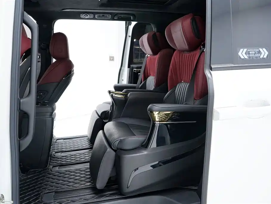 GAC Motor Trumpchi M8 2024 — фото 19