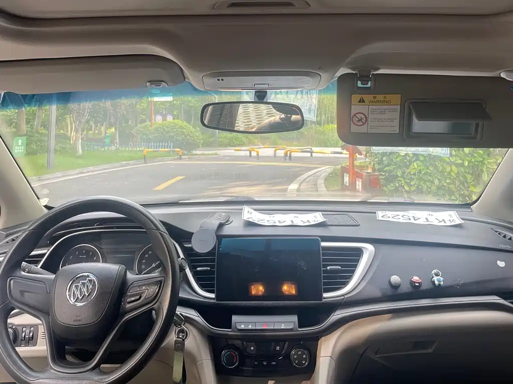 Buick Excelle 2015 — фото 10