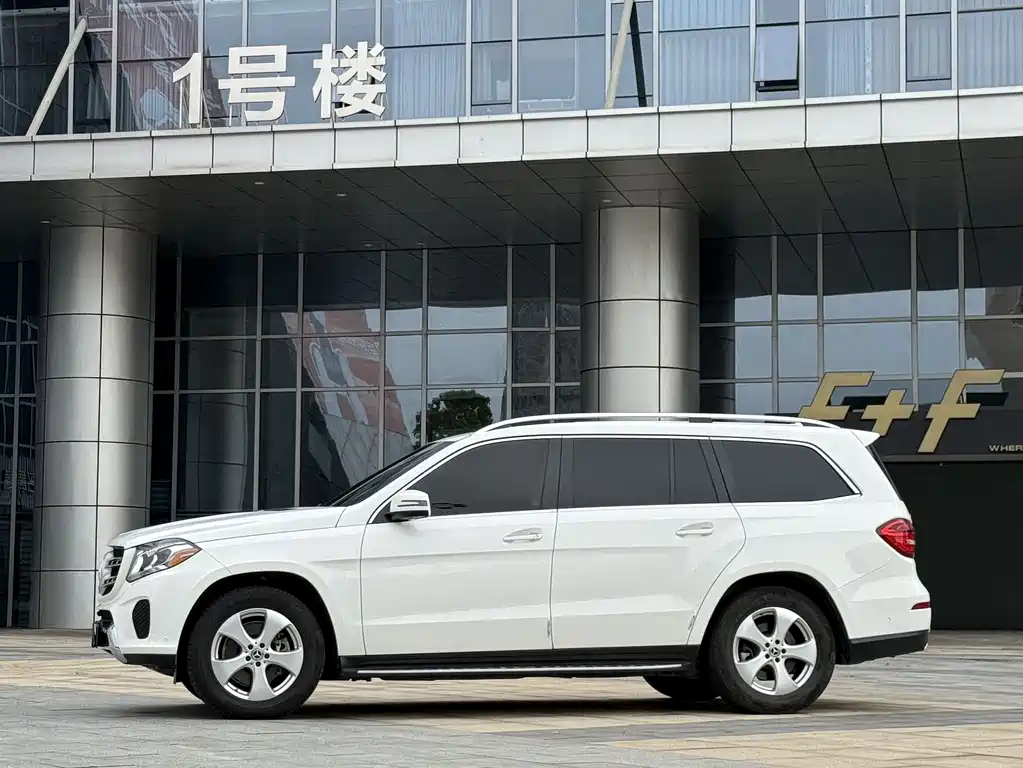 Mercedes-Benz GLS 2017 — фото 14