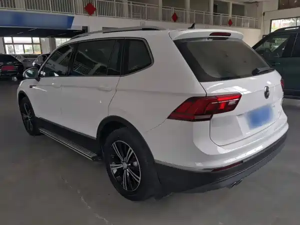 Volkswagen Tiguan L 2019