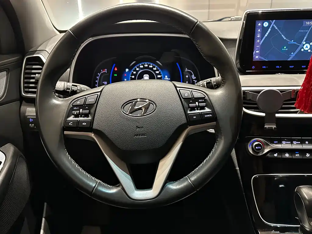 Hyundai Tucson 2021 — фото 14