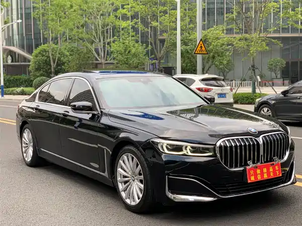 BMW 7 Series 2021
