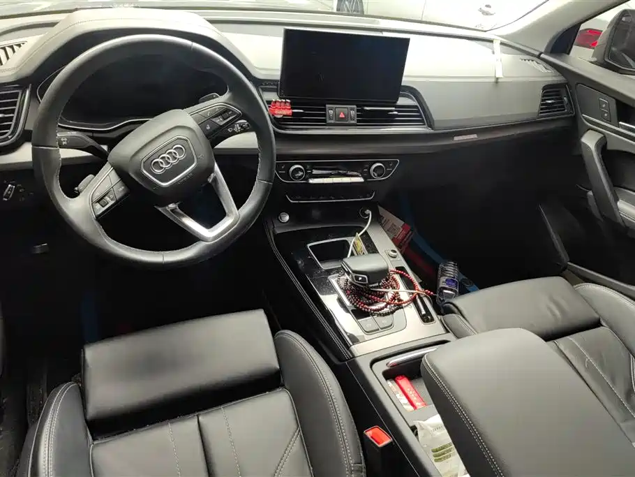 Audi Q5L 2022 — фото 12