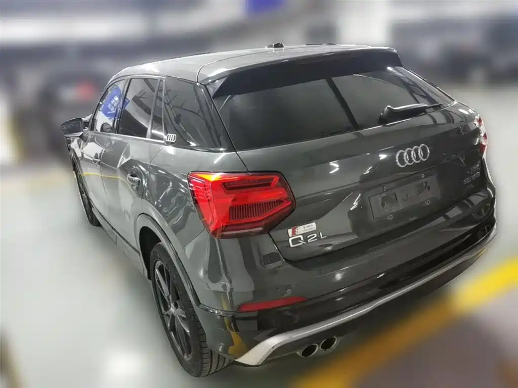 Audi Q2L 2019 — фото 9
