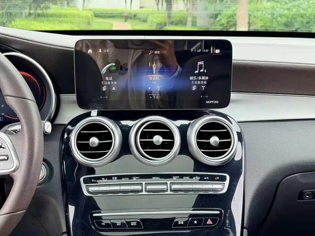 Mercedes-Benz GLC 2020 — фото 14