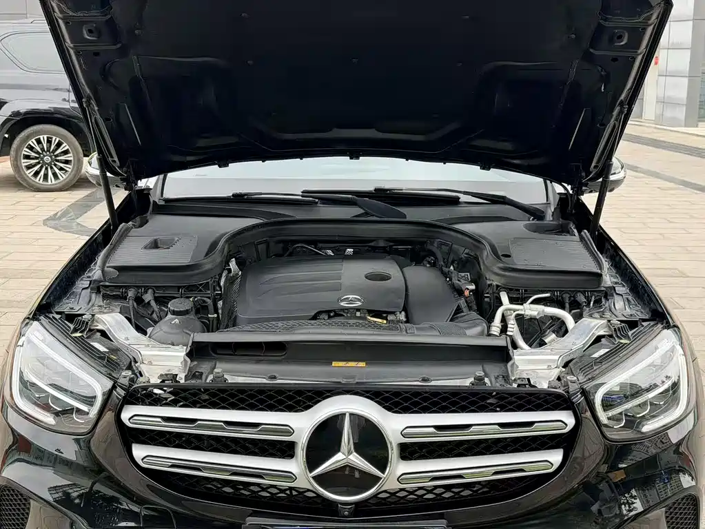 Mercedes-Benz GLC 2020 — фото 33