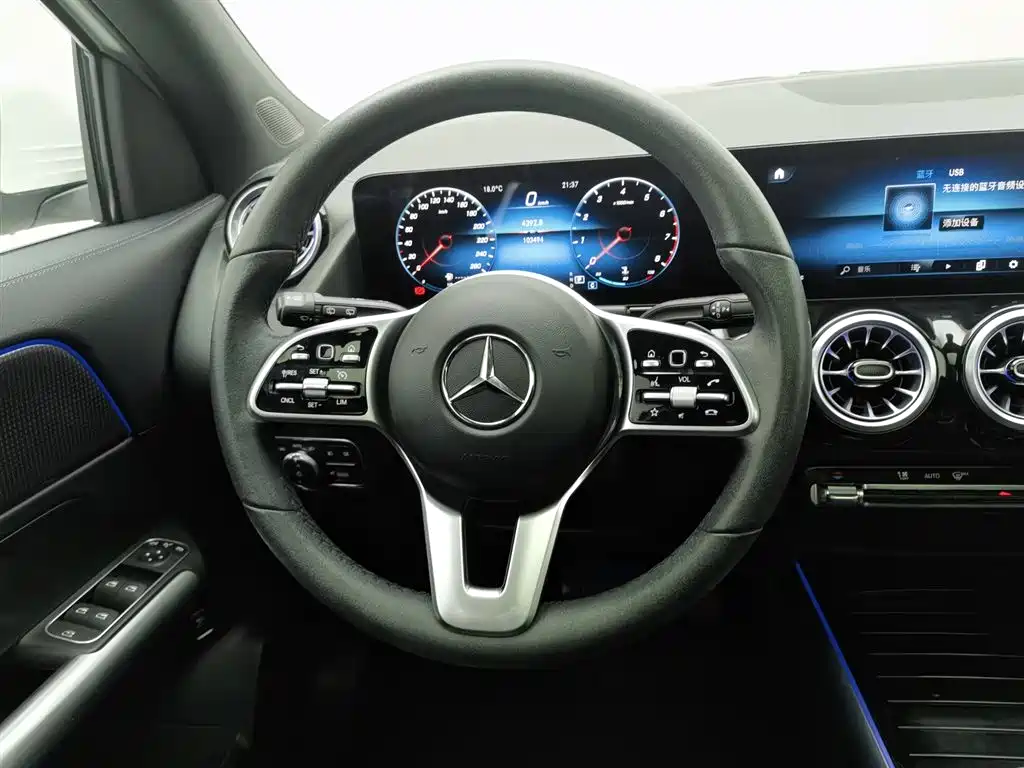 Mercedes-Benz GLA 2022 — фото 11