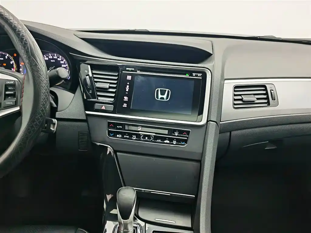 Honda Spirior 2017 — фото 12