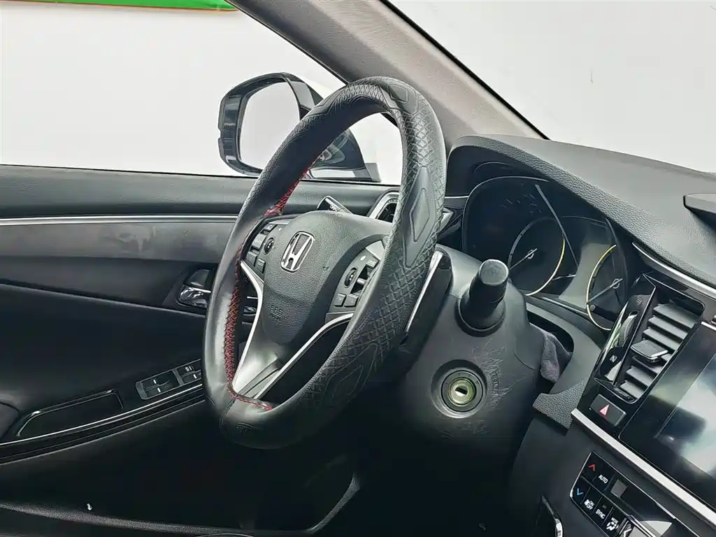 Honda Spirior 2017 — фото 22