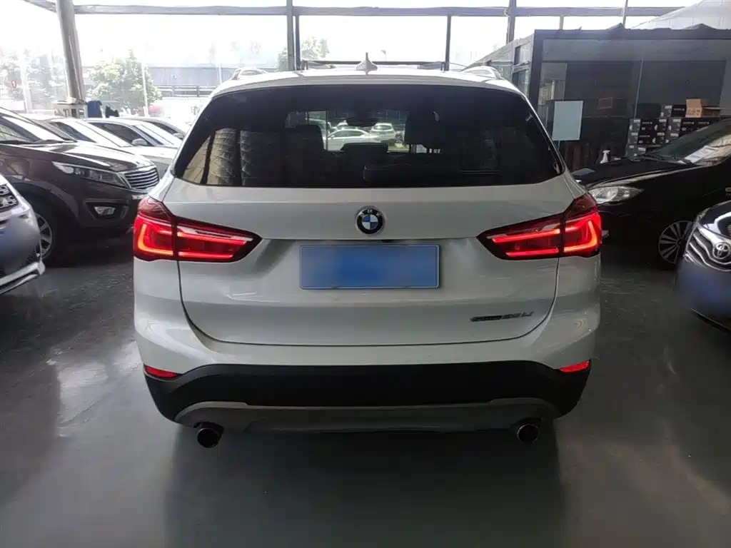 BMW X1 2018 — фото 6