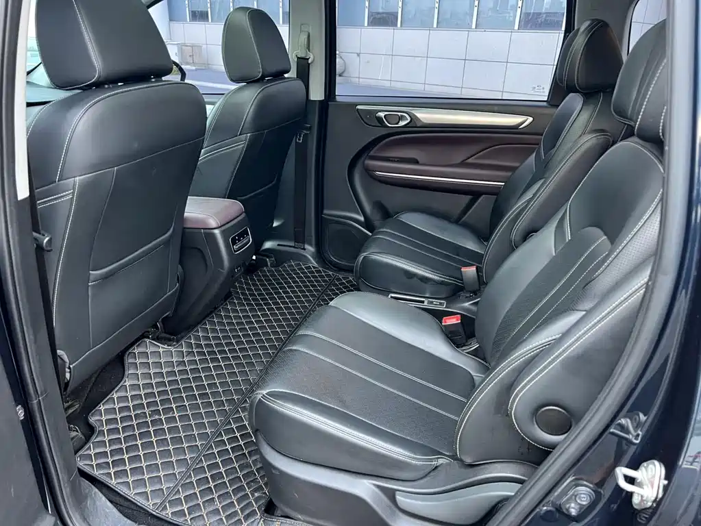 GAC Motor Trumpchi M6 2023 — фото 21