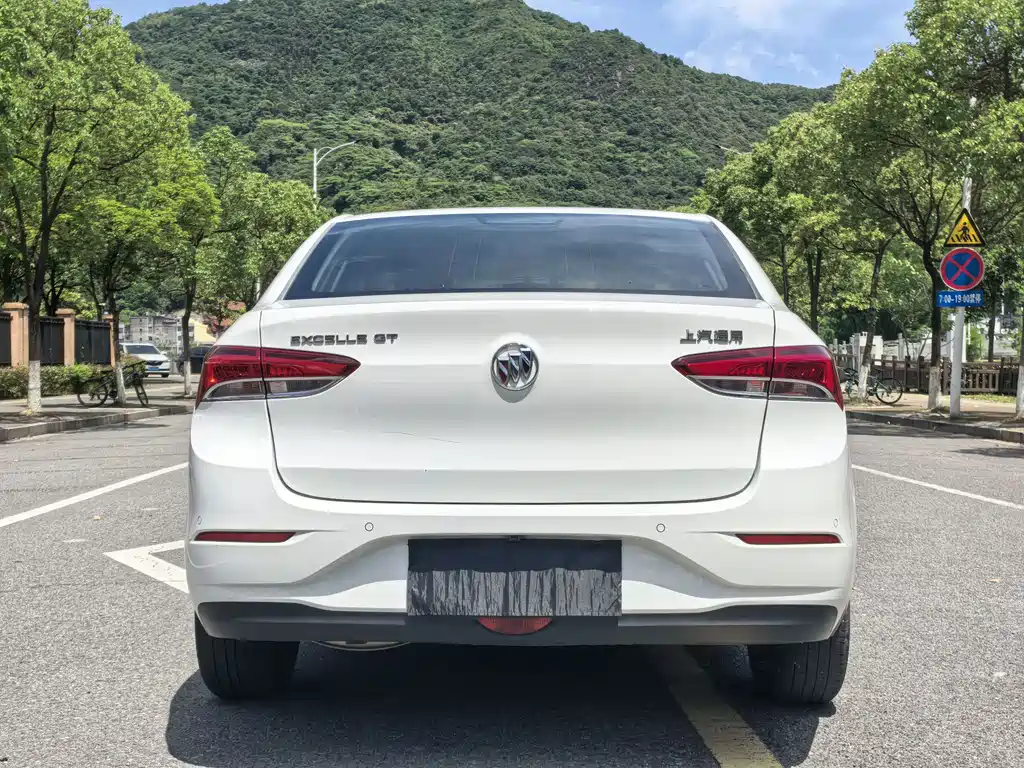Buick Excelle 2020 — фото 12