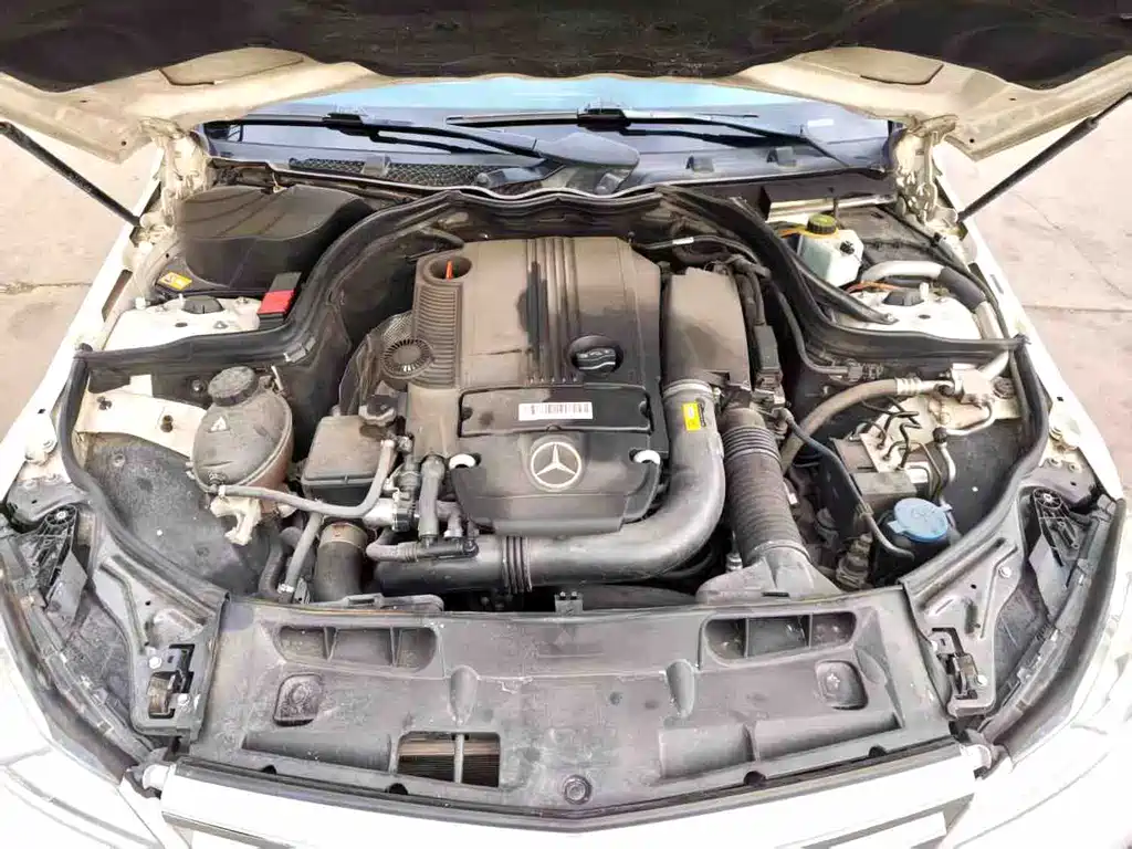 Mercedes-Benz C-Class 2014 — фото 10