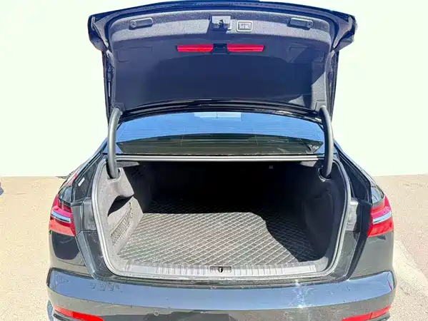 Audi A6L 2023