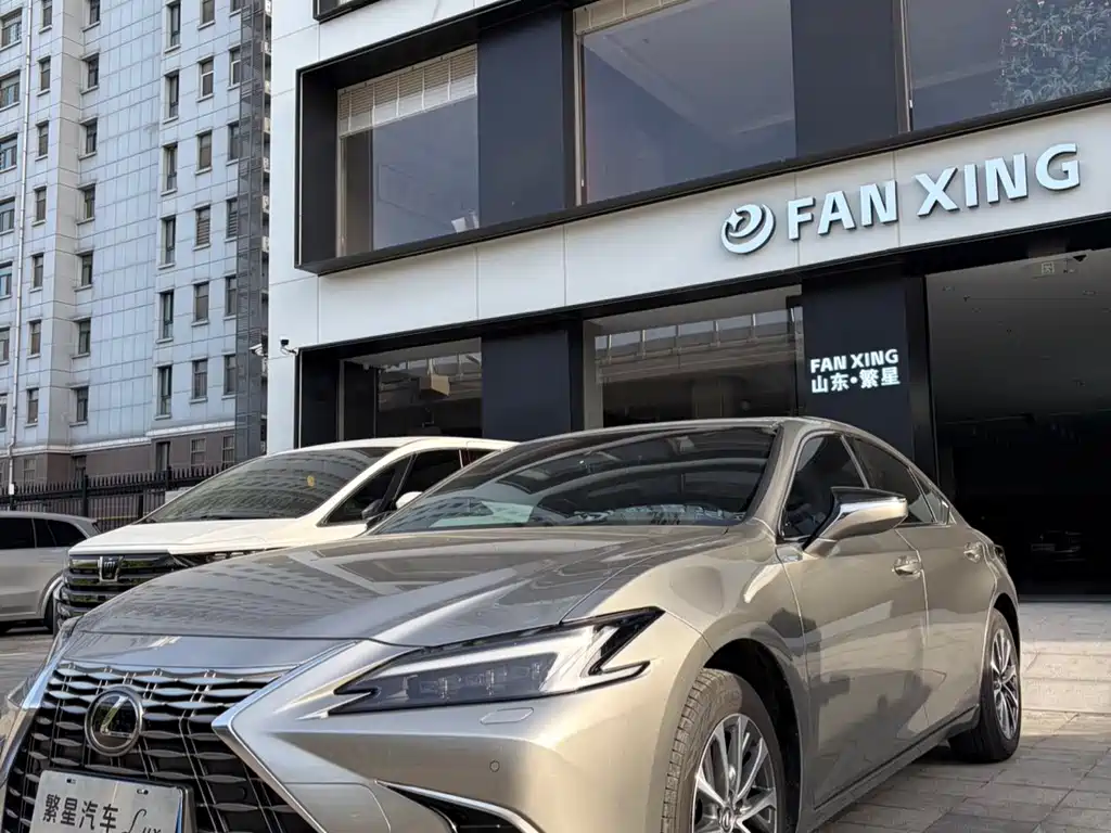 Lexus ES 2025 — фото 2