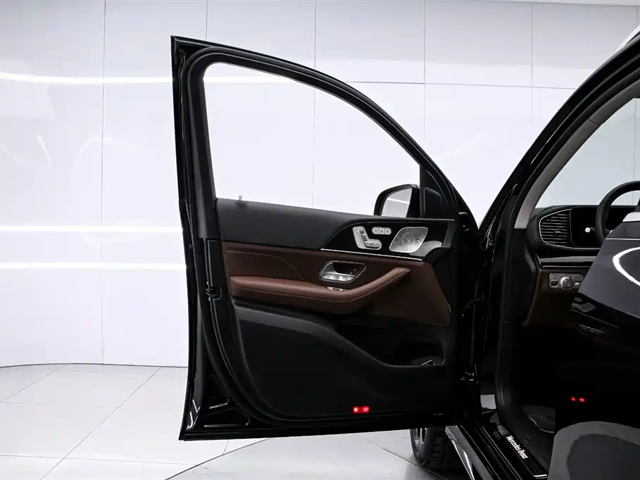 Mercedes-Benz GLE 2025 — фото 11