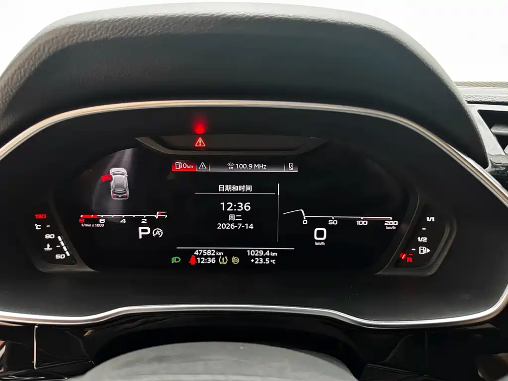 Audi Q3 2023 — фото 13