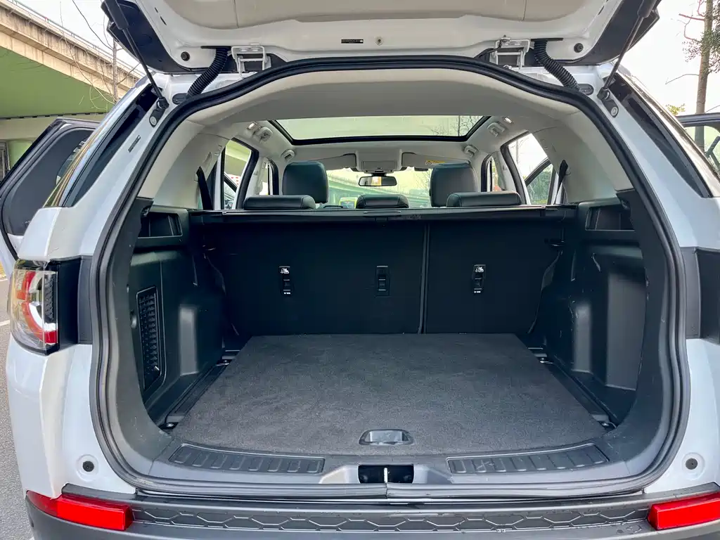 Land Rover Discovery Sport 2019 — фото 15