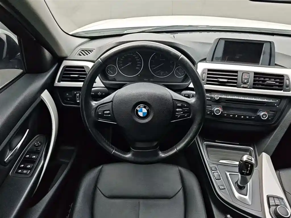 BMW 3 Series 2014 — фото 11