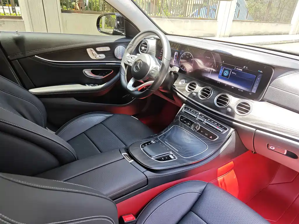 Mercedes-Benz E-Class 2020 — фото 16