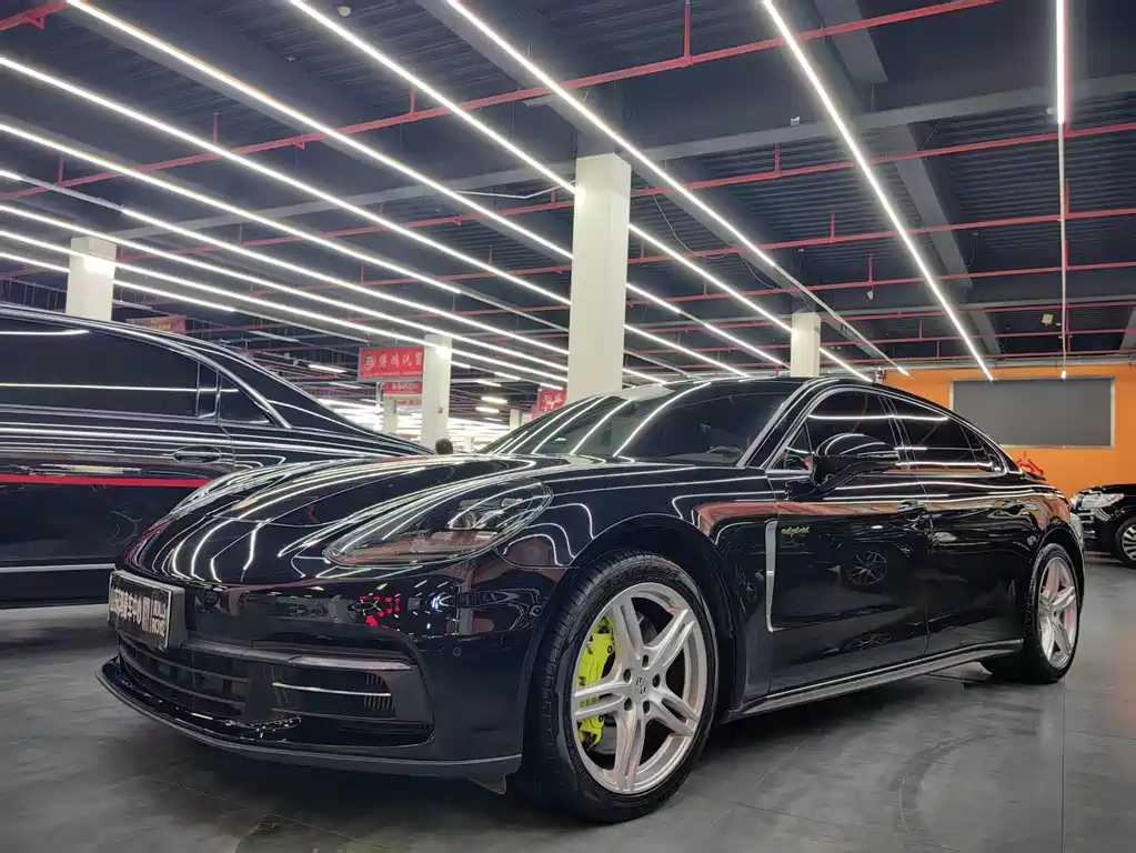 Porsche Panamera Hybrid 2018