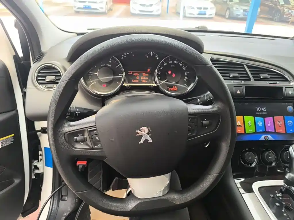 Peugeot 3008 2019 — фото 11