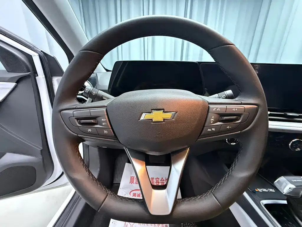 Chevrolet Monza 2023 — фото 13