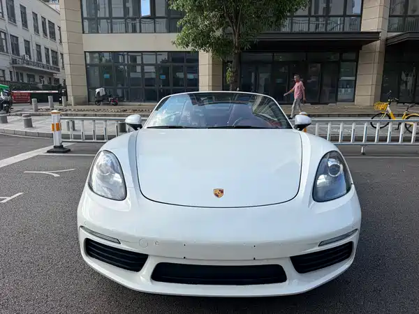Porsche 718 2022