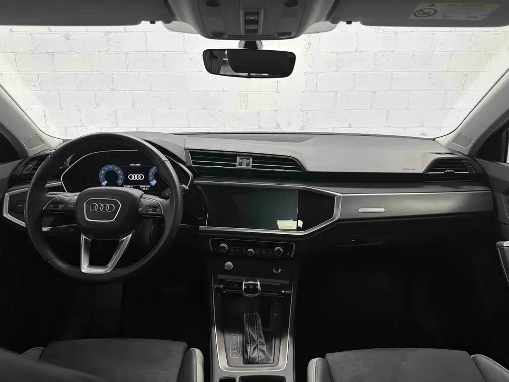 Audi Q3 2022 — фото 15